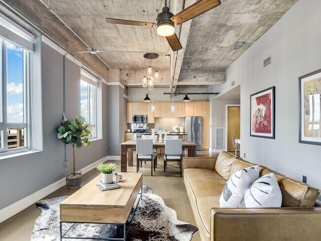 Photo - 710 Colorado St Unit 10i