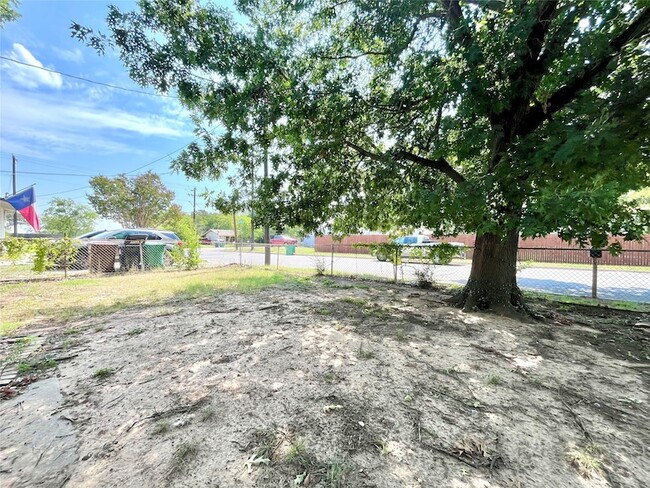 Photo - 1813 Wayne St