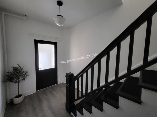 254 Woodbridge Ave Unidad 2