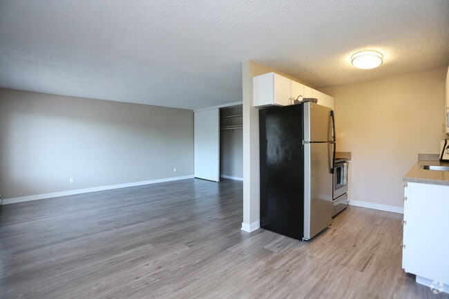 Crestwood Apartments