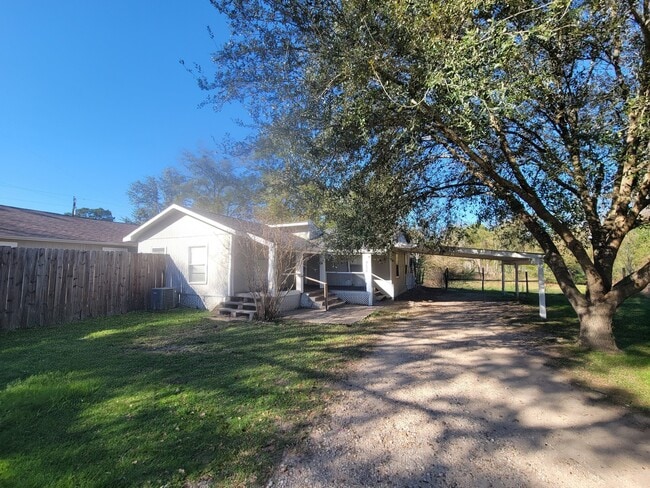 Photo - 707 Johnson Ln