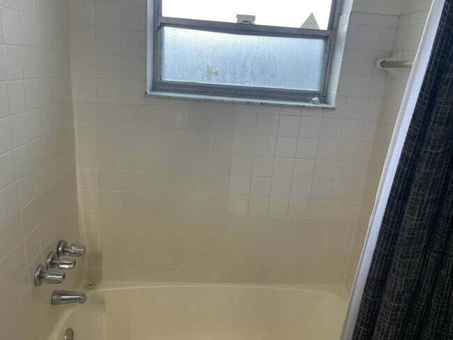 Photo - 1121 SW 22nd Ave Unit 1A