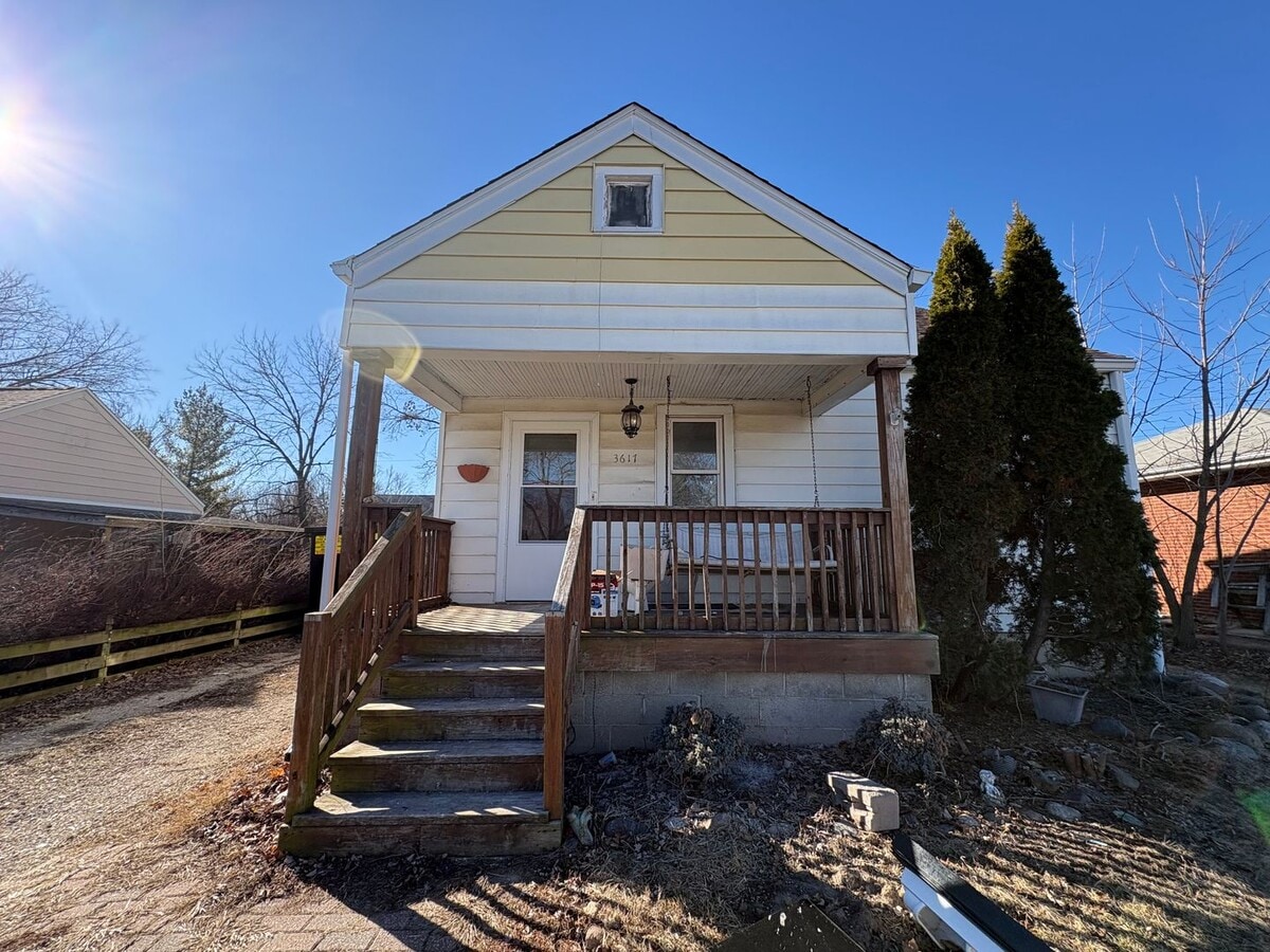 3-Bedroom House for Rent – Recently Renovated & Upgraded - 3-Bedroom House for Rent – Recently Renovated & Upgraded