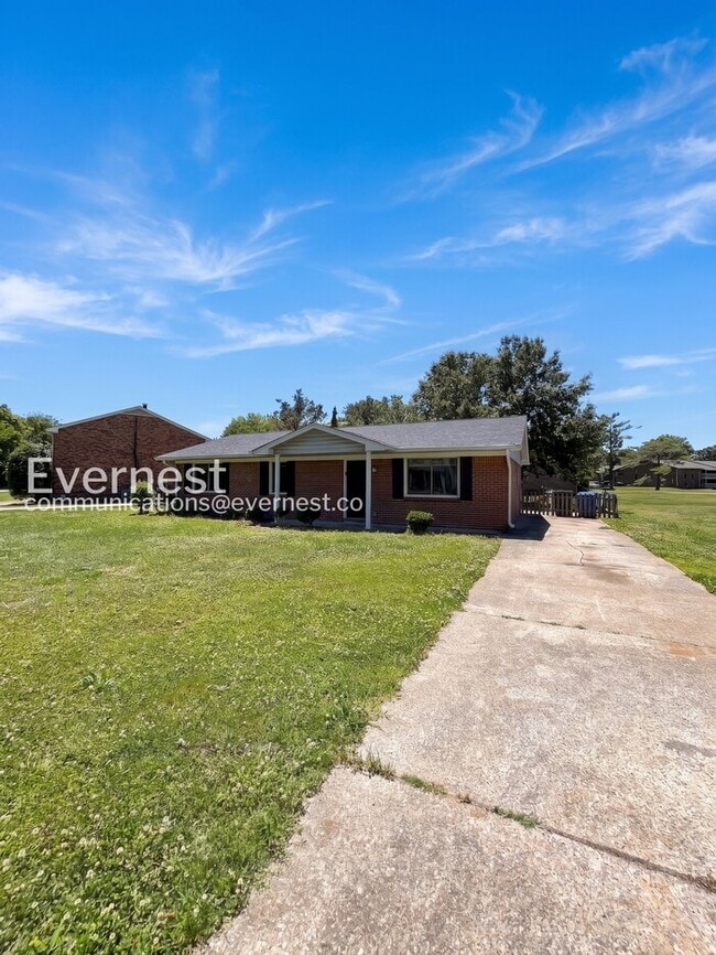 Photo - 409 Alexander Dr