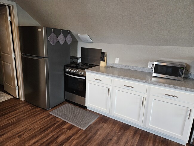 Photo - 5322 Reed St Unit Cozy 1 bedroom apartment