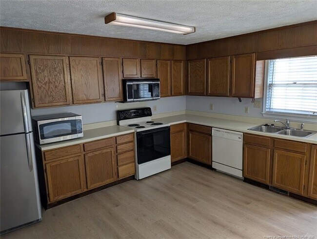 Photo - 4846 Pinedale Blvd