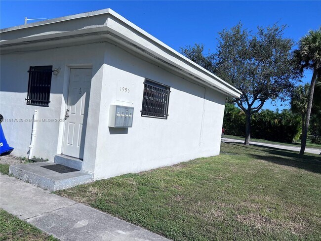 Photo - 1995 NE 167th St Unit 1