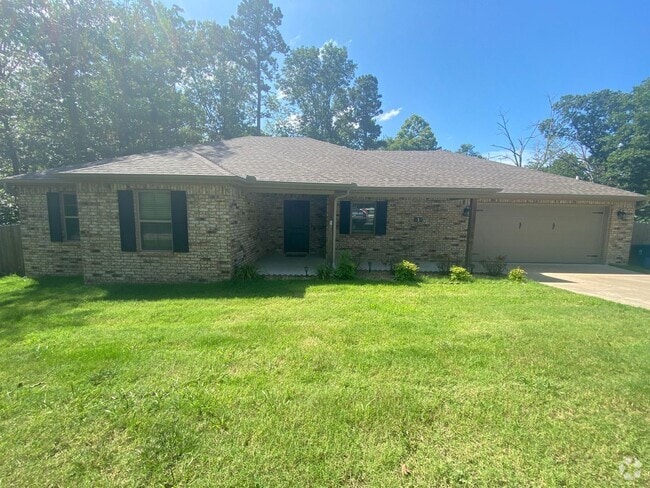 Building Photo - 1 Elms Cir Rental
