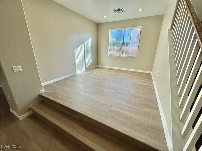 Photo - 5808 Post Mountain St