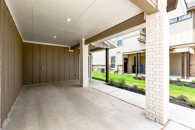 Photo - 20504 Haygrazer Wy