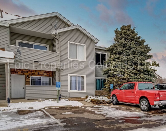 Building Photo - First Floor Corner 2 bed/2bath Unit #104