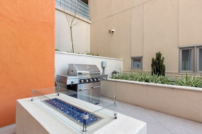 *** STUNNING 1 BED 1 BATH***CENTRAL A/C***... - *** STUNNING 1 BED 1 BATH***CENTRAL A/C***... Condo