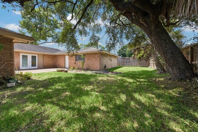 Photo - 4126 Martinshire Dr