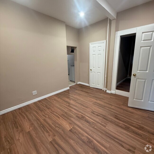 Building Photo - 8440 129th St Unit 1R Rental