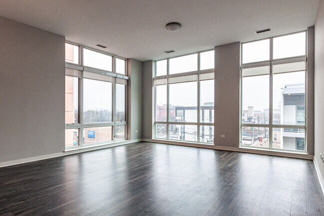 Photo - 1545 N Bosworth Ave