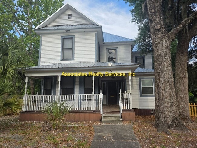 Building Photo - 115 NE 9th St Unit MR65-02