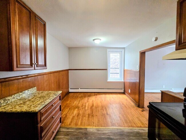 Photo - 419 Front St Unit 3