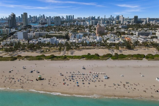 Photo - 713 Collins Ave Unit 42