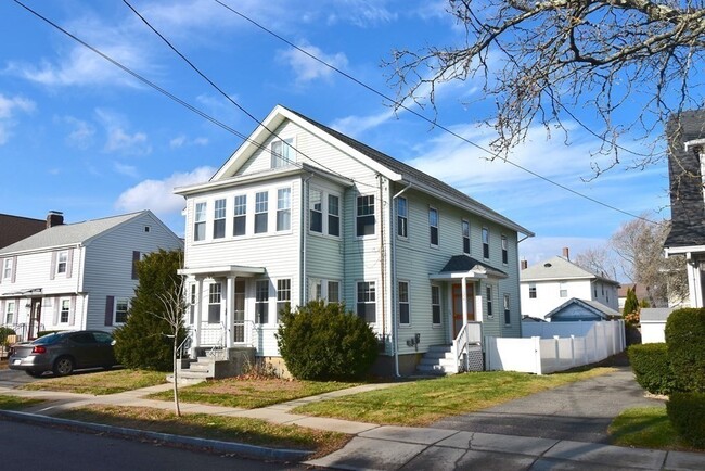 Photo - 30 Windsor Rd Townhome