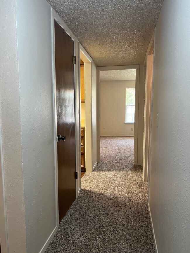 Photo - Willow Apts, 929 Brazos, Graham, TX 76450