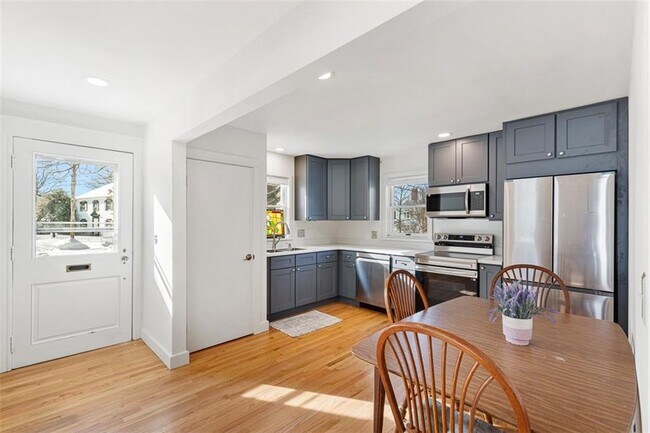 Photo - 31 Washington St