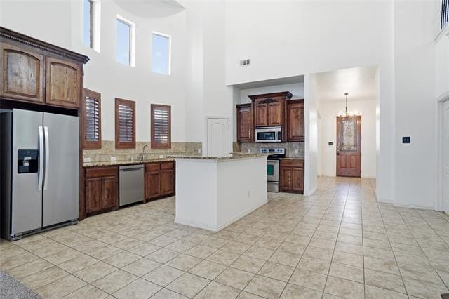 Photo - 1009 Raleigh Path