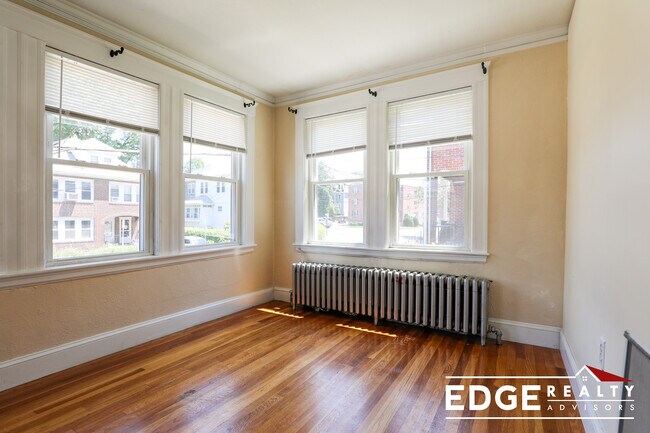 Photo - 71 Colborne Rd