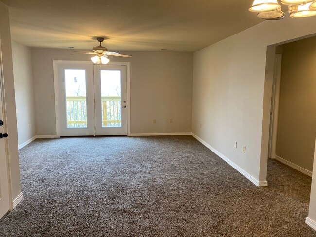 Photo - 320 Toni Ln Unidad D