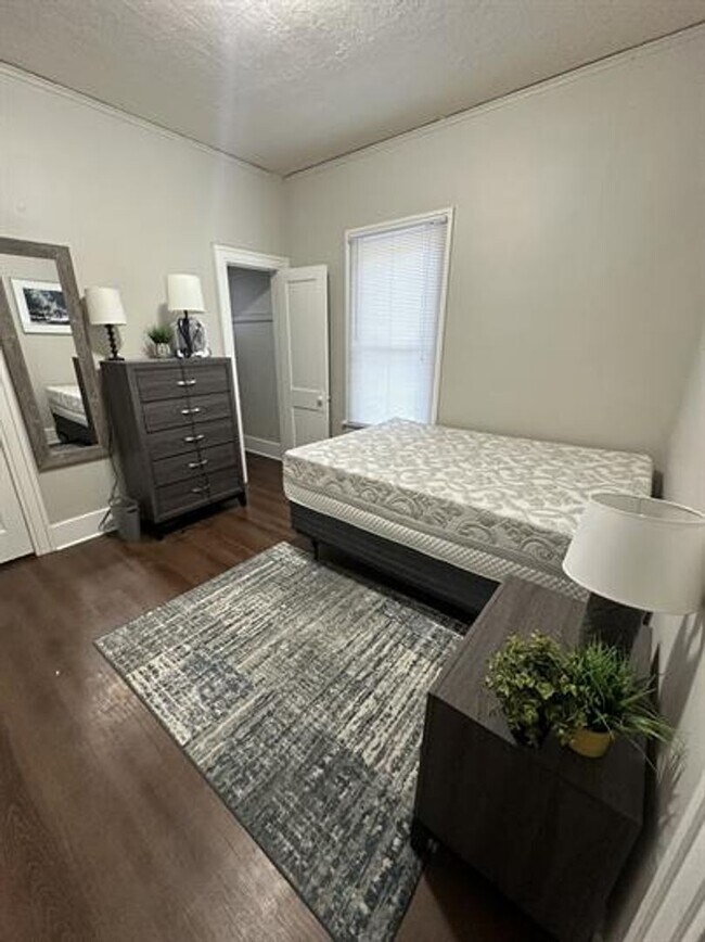 Photo - 704 N Lincoln Ave