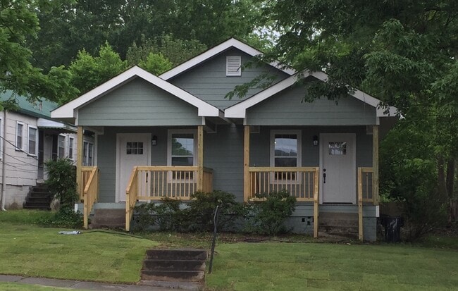 Photo - 1709 Oxmoor Rd