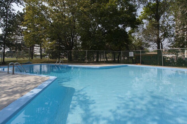 Photo - Godstone Place