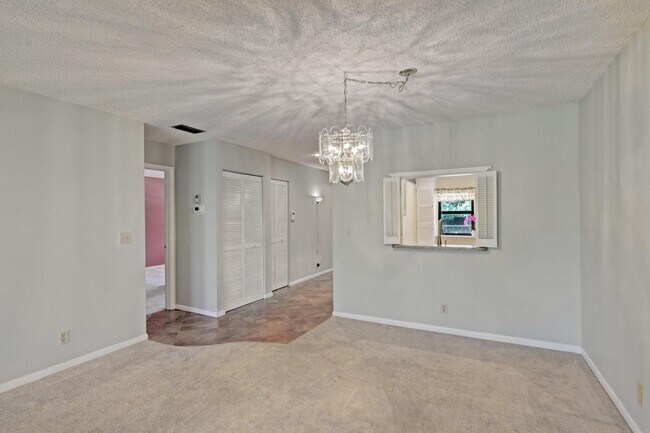 Photo - 2910 SW 22nd Cir Unit 212d