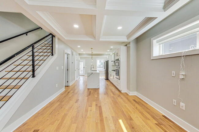 Photo - 1124 Owen Pl NE