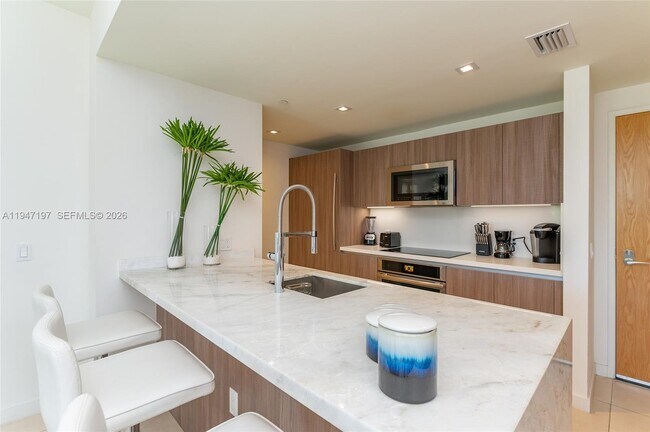 Photo - 401 N Birch Rd Unit 502