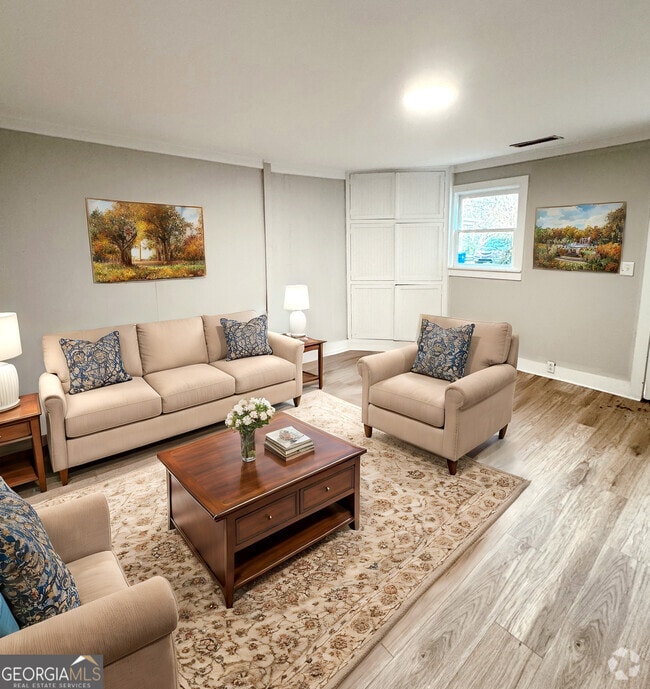 Building Photo - 275 Boulevard Heights Rental