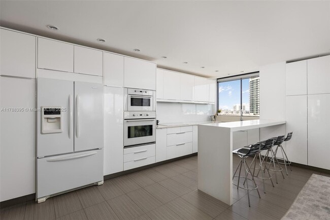 Photo - 1330 West Ave Unit 1813