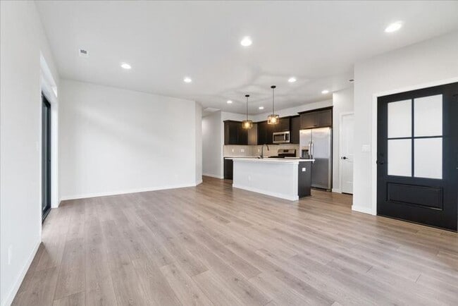 Single-Level Serenity: Your 3 Bedroom, 2 Bath Dream Home Awaits