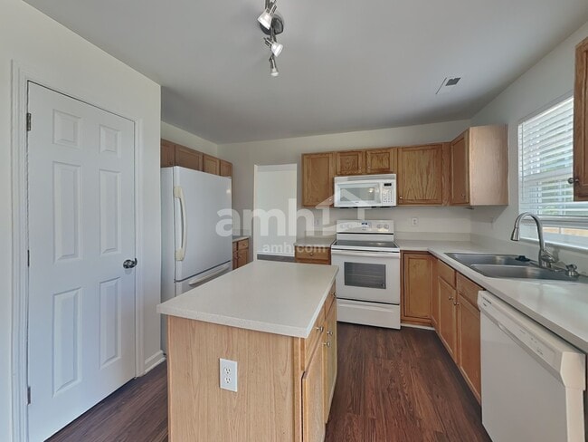 Photo - 1001 Finley Ct