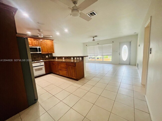 Photo - 1061 NE 26th Ave Unit 1061