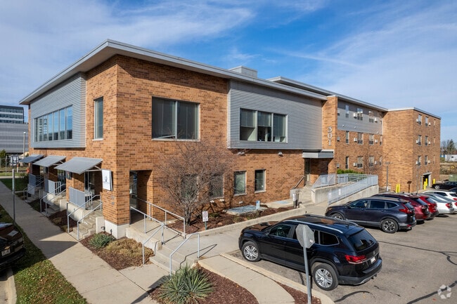 Building Photo - 301 S Livingston St