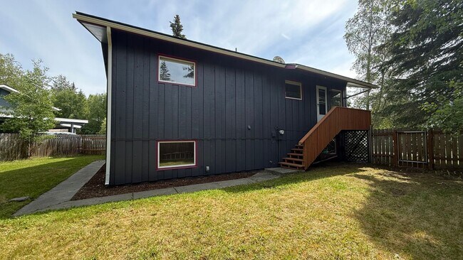 Photo - Very well maintained 4 bedroom house - Pet ok on approval. Available NOW!