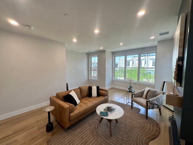 54 Dorset St Unit 5