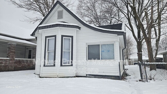 Building Photo - 2209 Central Ave