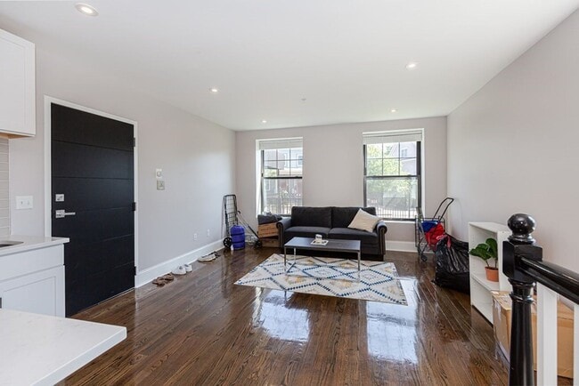 Photo - Renovated 3 bed 2 bath in Fort Hill......