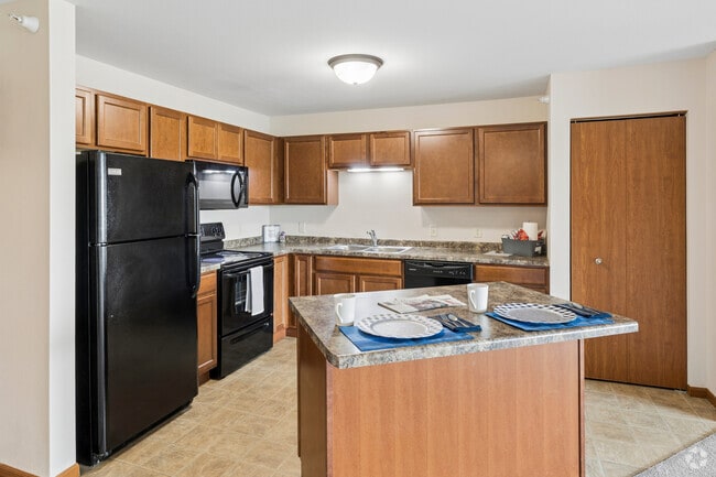 3BR, 2BA - 1,311SF - Kitchen