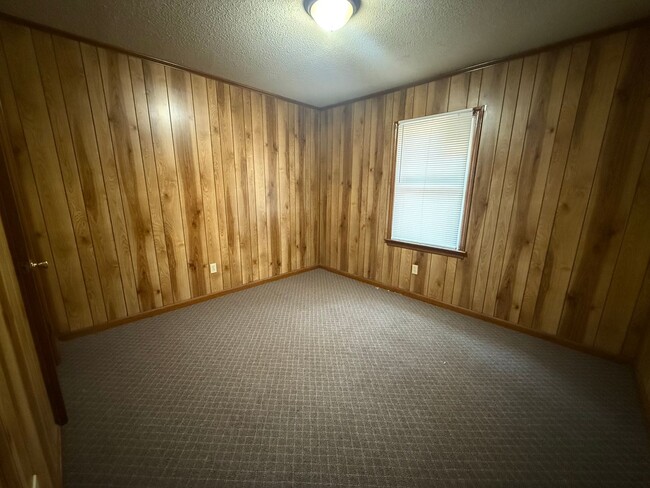 Photo - 1715 Snowden Dr SE Unit B