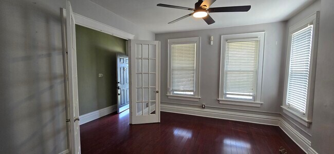 Photo - 25 N 21st St