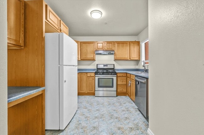 Photo - Quiet Gated Condo walkable to El Camino College Unit 122