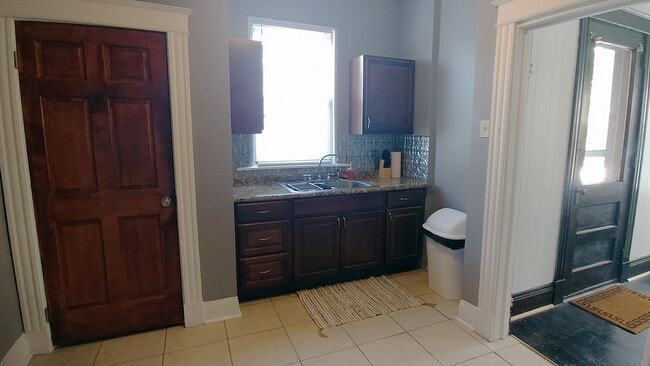 Kitchen - 1922 Bigelow St Unit Apt 2