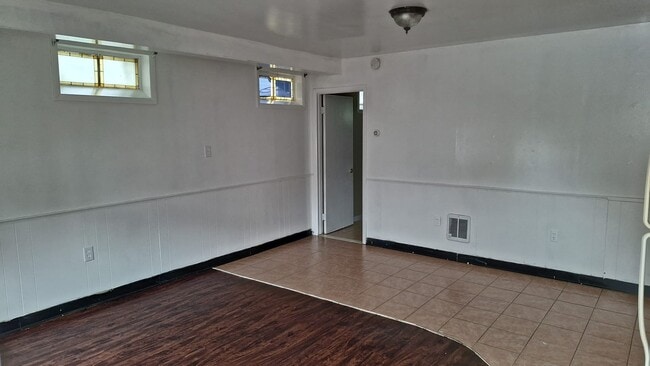 Photo - 733 W 5th St Unit Studio Apt